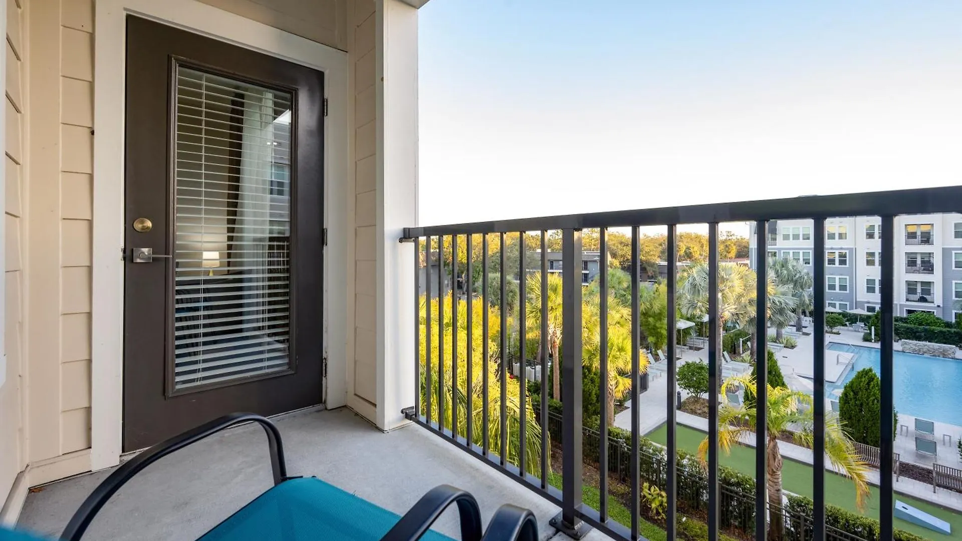 Resort Style - Pool View - Hotub - Moffitt - Pet - Mid Term Rental - Gated - Gym - Wifi - Usf - Elevators - Long Stay تامبا شقة